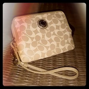 Coach wallet/wristlet